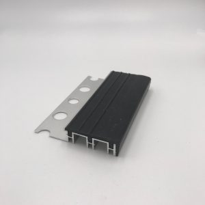 Peldaño de aluminio con goma